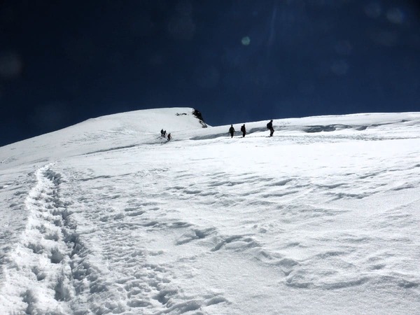 Un 4000 à Saas-Fee : l'Allalinhorn